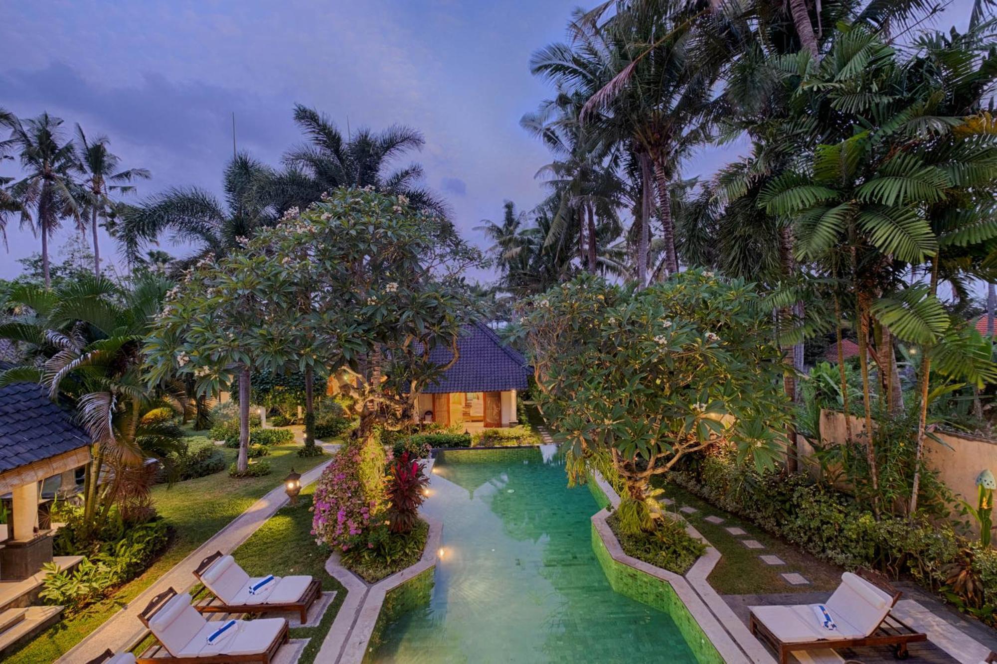 Kutus Kutus Saba Beach Villa Джокьякарта Экстерьер фото