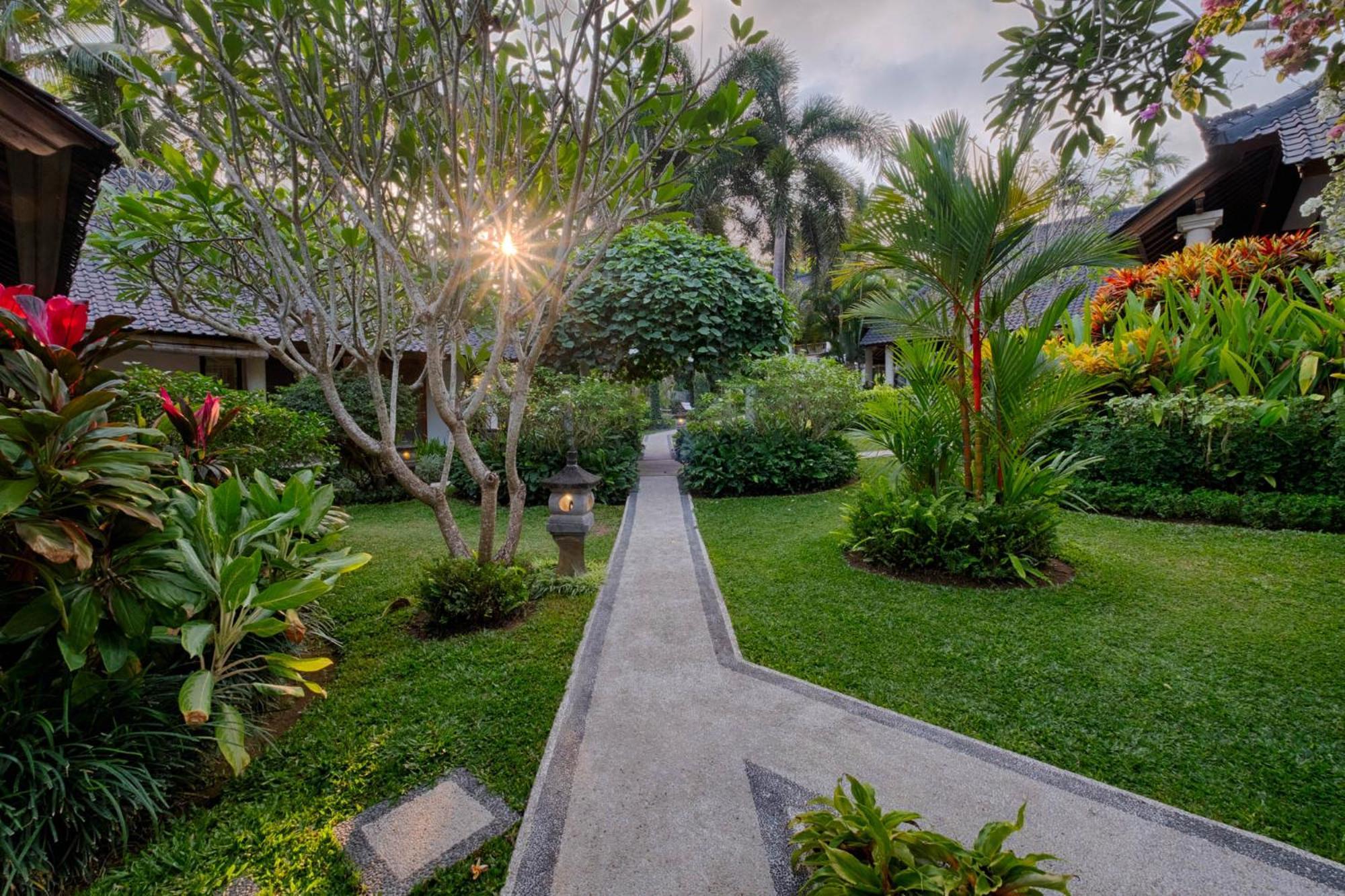 Kutus Kutus Saba Beach Villa Джокьякарта Экстерьер фото