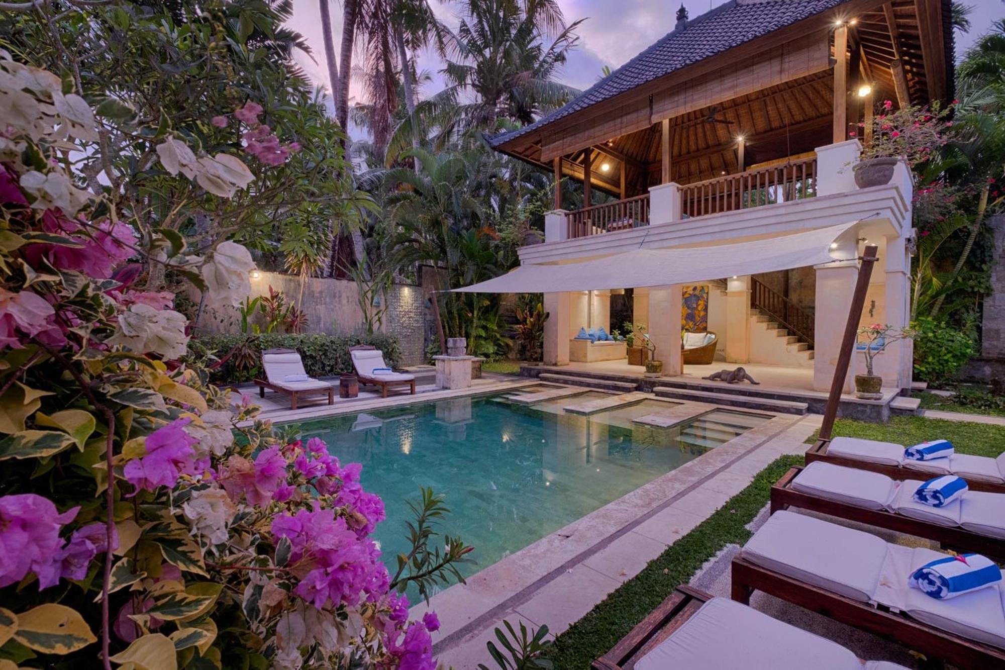 Kutus Kutus Saba Beach Villa Джокьякарта Экстерьер фото
