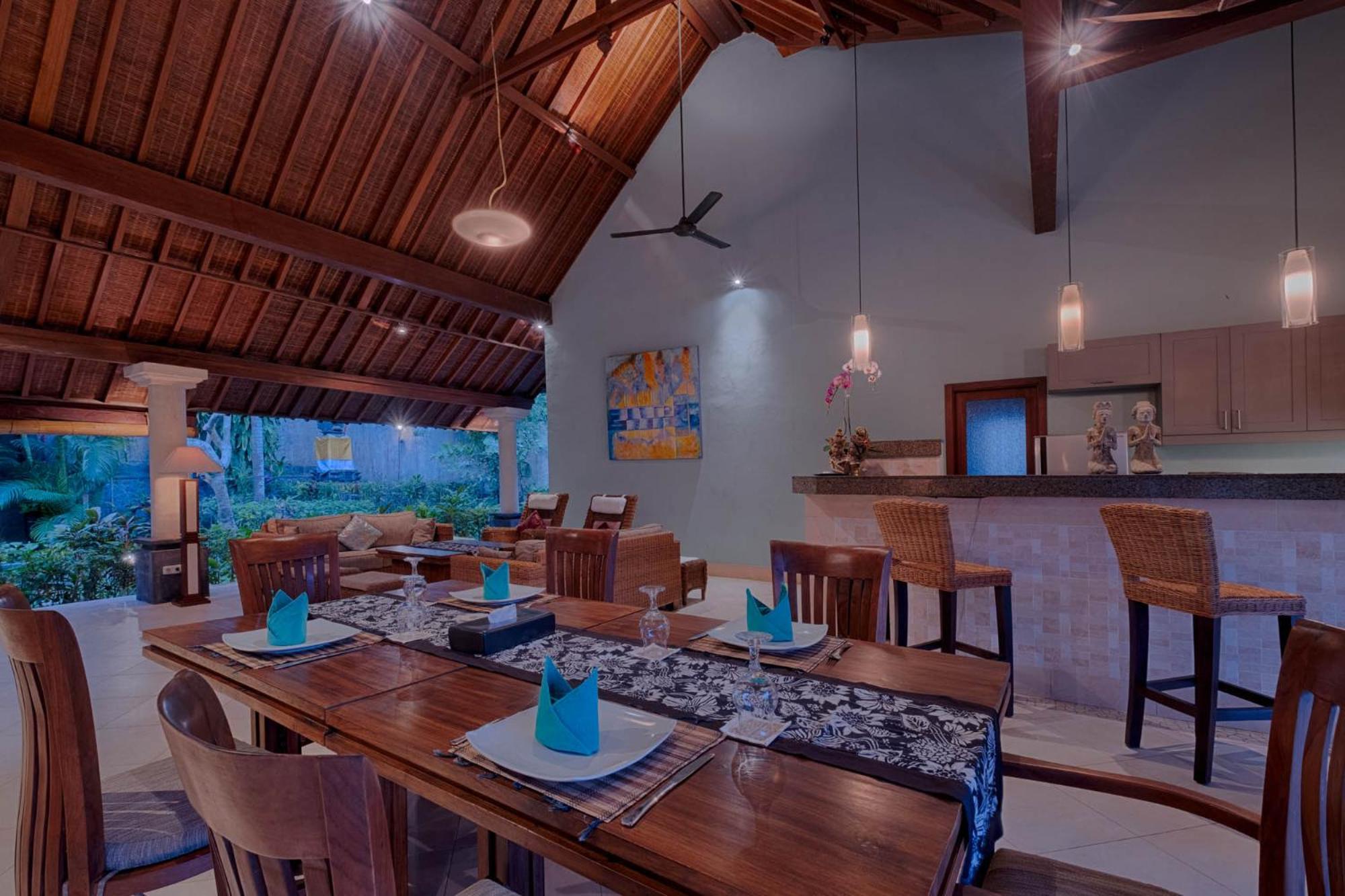 Kutus Kutus Saba Beach Villa Джокьякарта Экстерьер фото