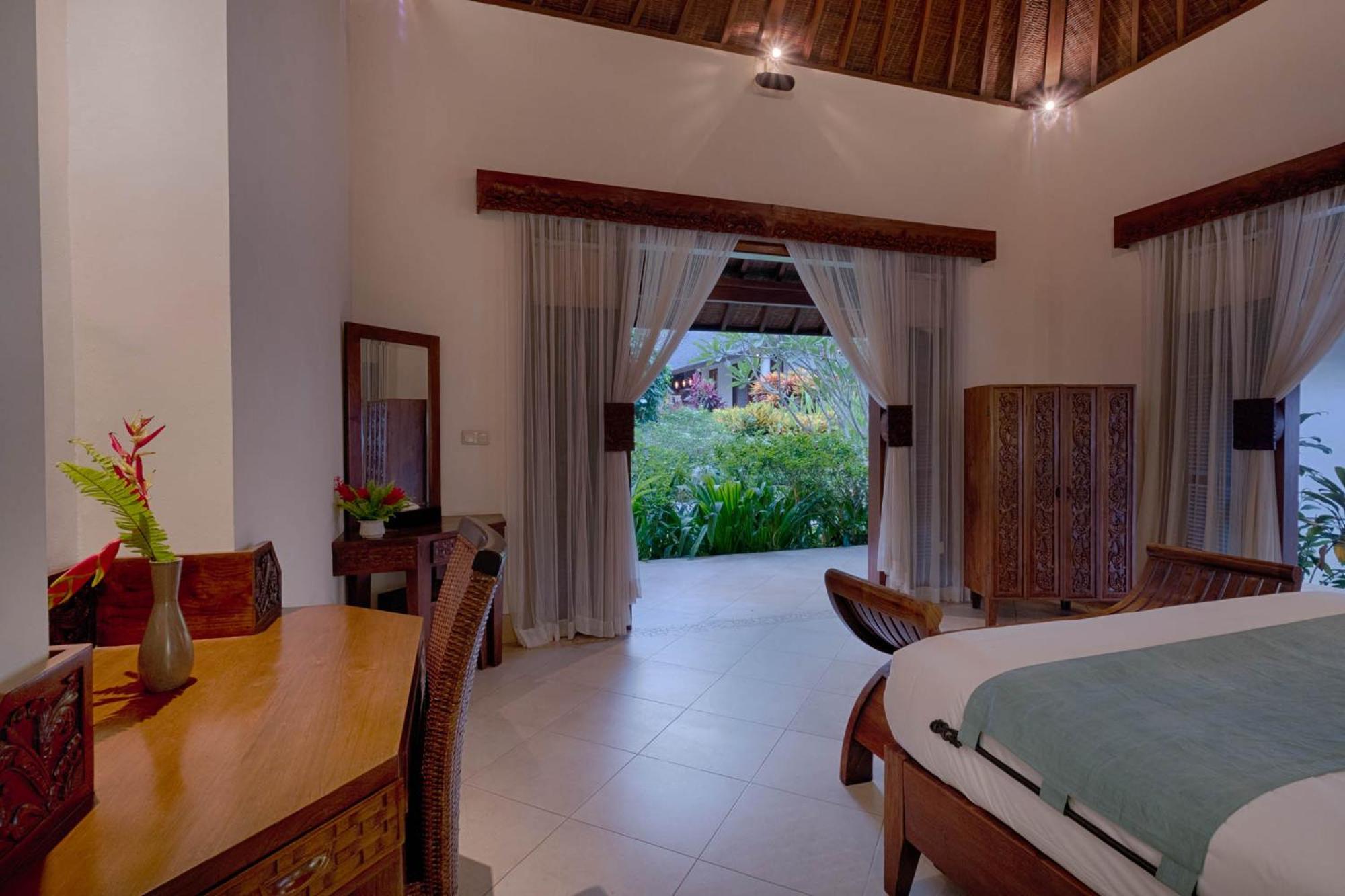 Kutus Kutus Saba Beach Villa Джокьякарта Экстерьер фото