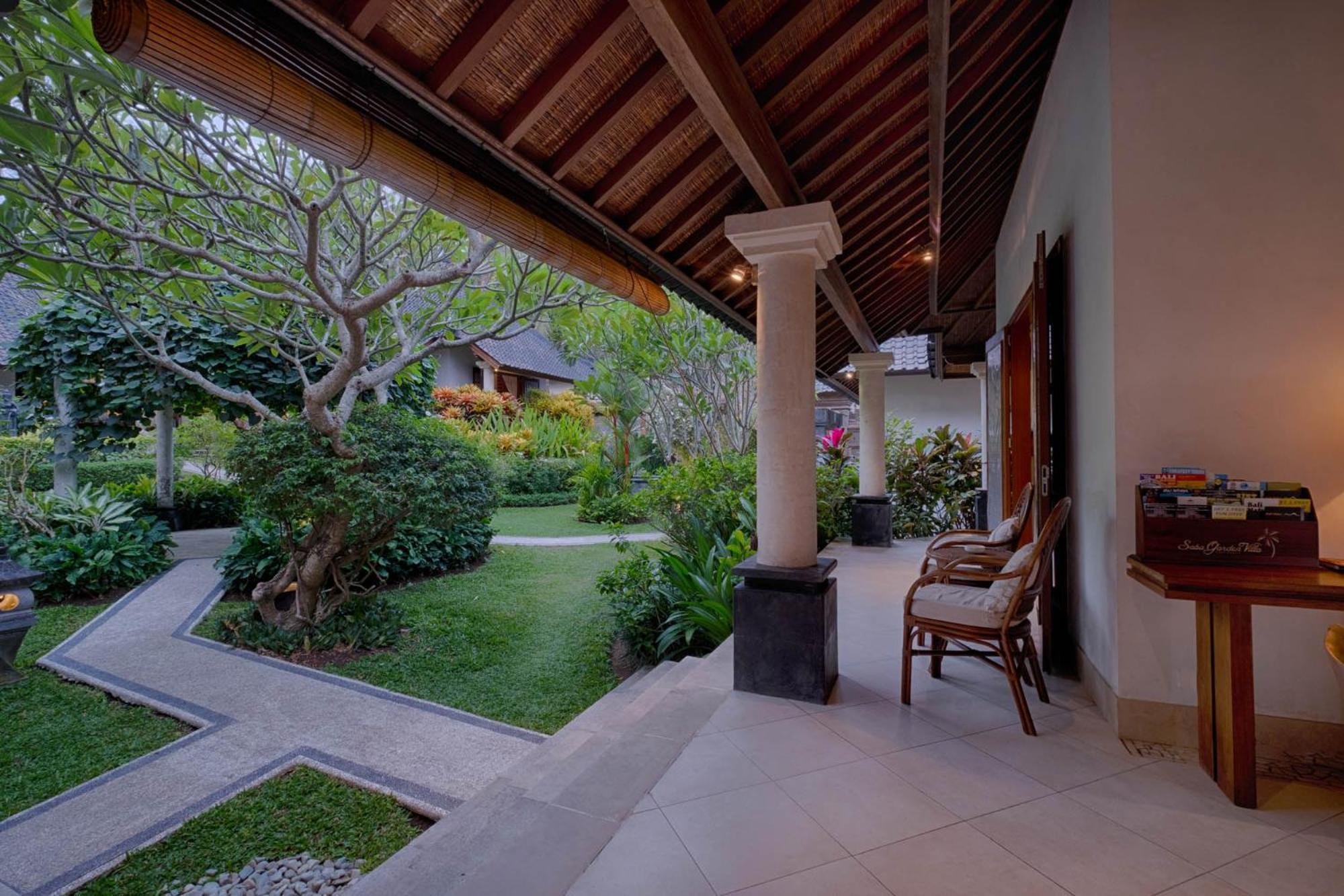 Kutus Kutus Saba Beach Villa Джокьякарта Экстерьер фото