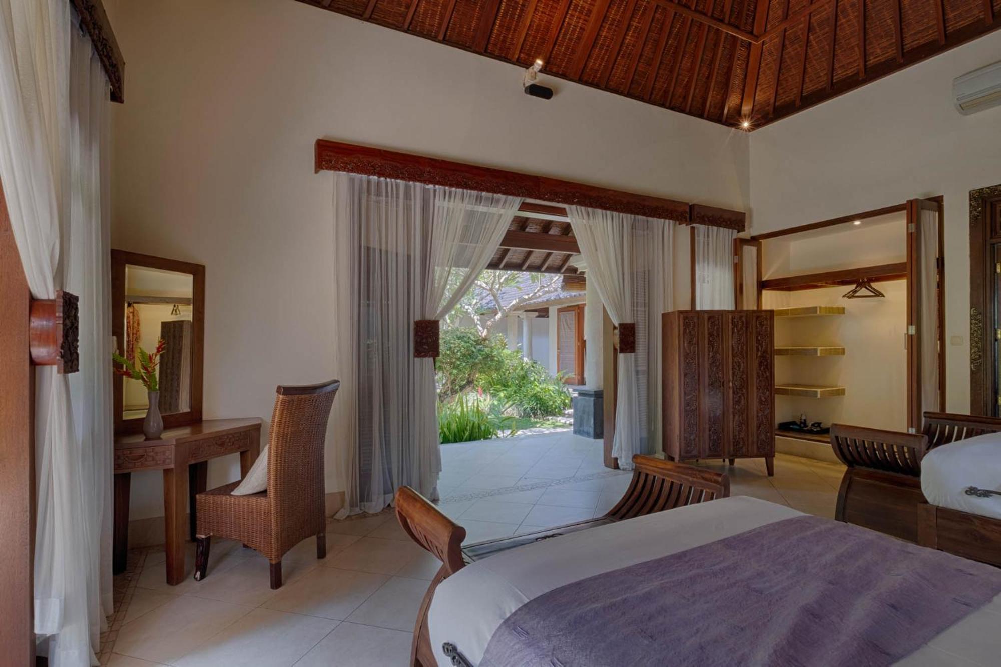 Kutus Kutus Saba Beach Villa Джокьякарта Экстерьер фото